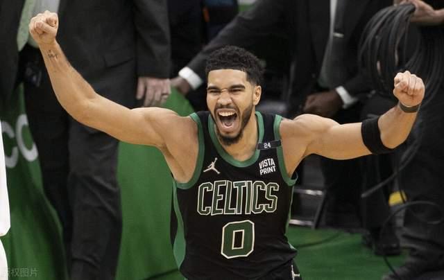 亚博体育-关于加时末段莱比锡备战足总杯，复出首秀细节曝光，压力陡增，阵容厚度经受考验的信息-亚博体育